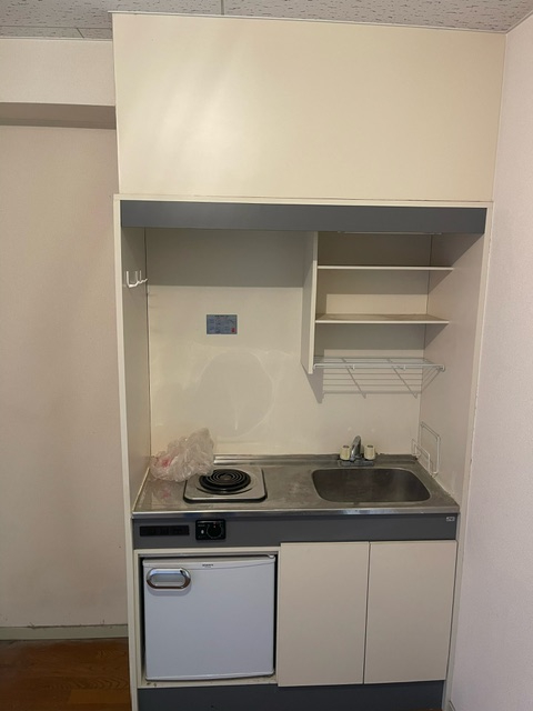 ロイヤルコート102キッチン施工前