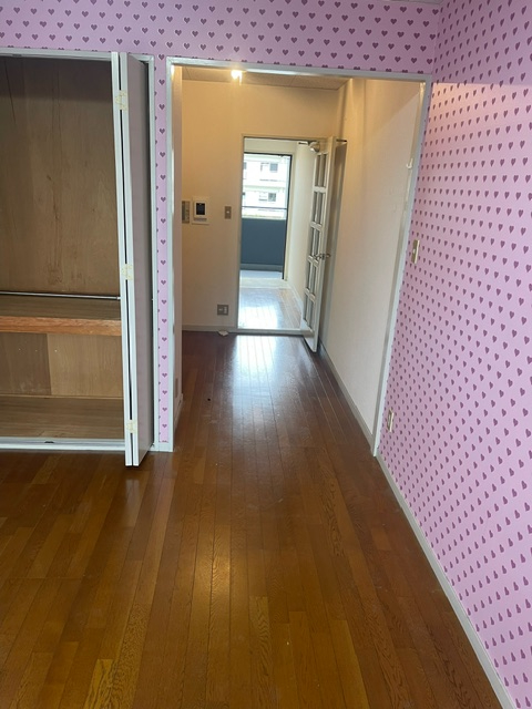 ロイヤルコート102内装施工前