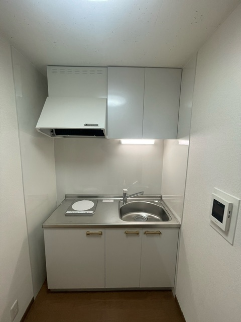 ロイヤルコート102キッチン施工後